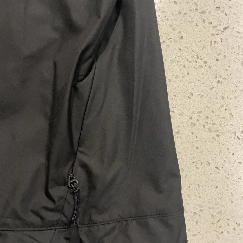 Nike swoosh dri